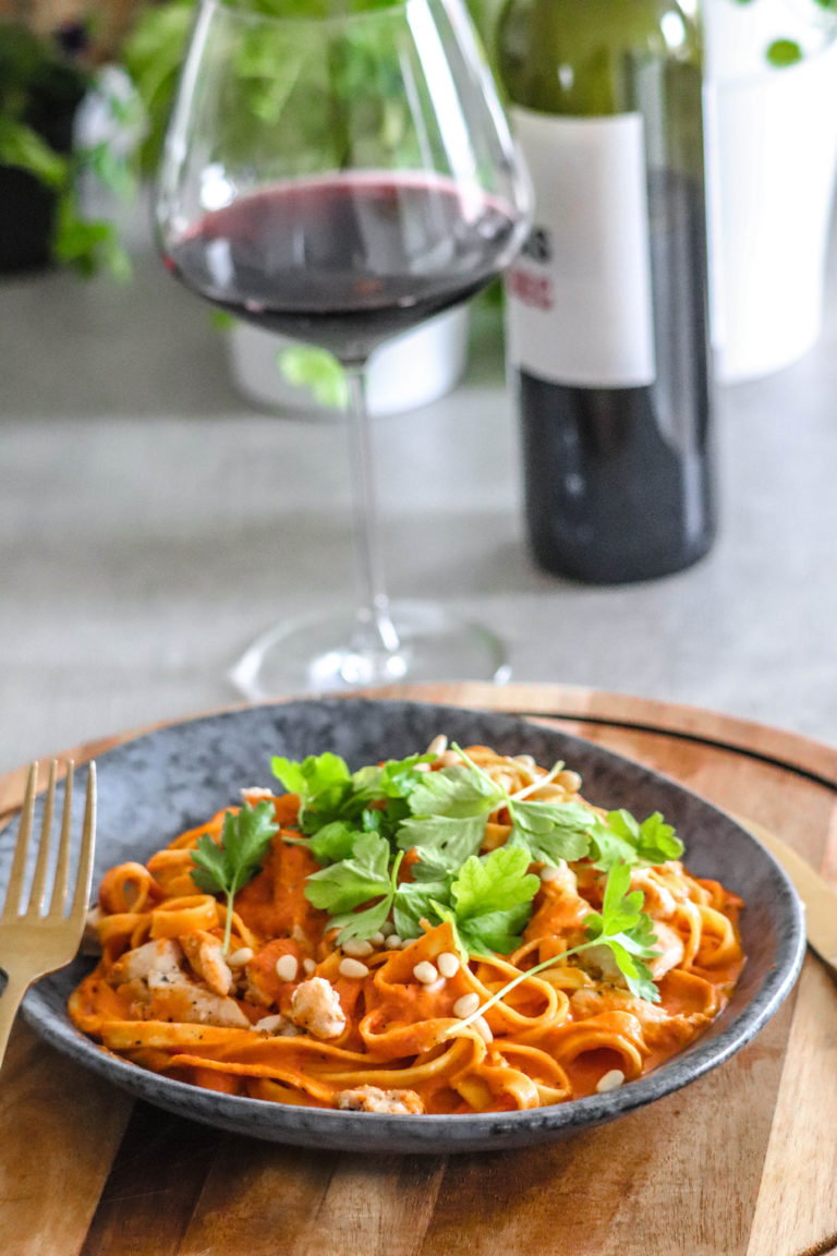 Pasta Time Deze H Rlijke Romige Saus Van Gegrilde Paprikas Kan Je